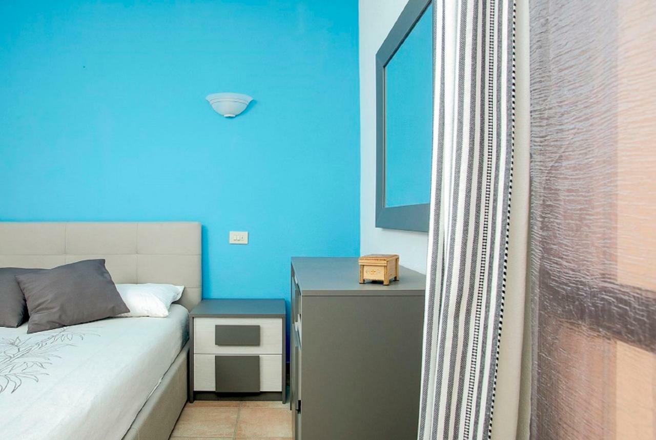 Apartament Bilocale Via Umbria Santa Teresa Gallura Zewnętrze zdjęcie